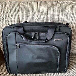 Briggs & Riley Black Men's Computer Travel Bag for 17” NWOT